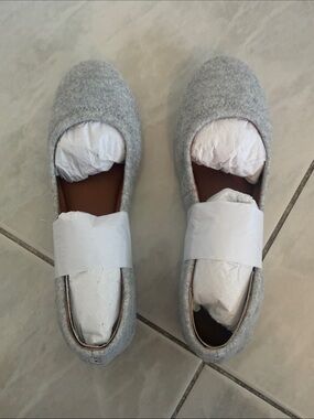 Lucky Brand Light Grey Dundi Felt Flats